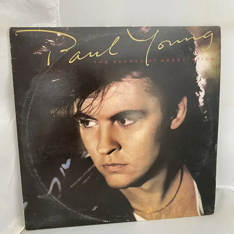 PAUL YOUNG  LP / AA4297